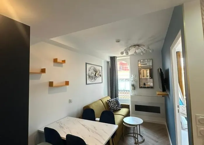 Moon - 44 Appartement Nice